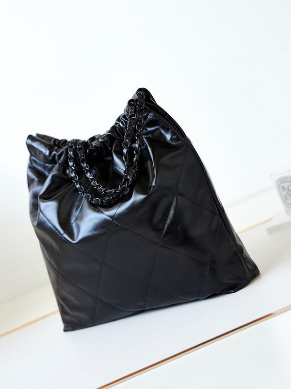 cc 22 hobo pelle di vitello nera hardware nero