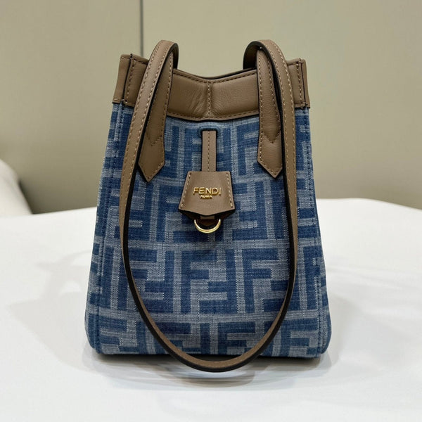 FENDI ORIGAMI MINI 19 IN DENIM MONOGRAM BLU CON CINTURINO IN PELLE DI VITELLO
