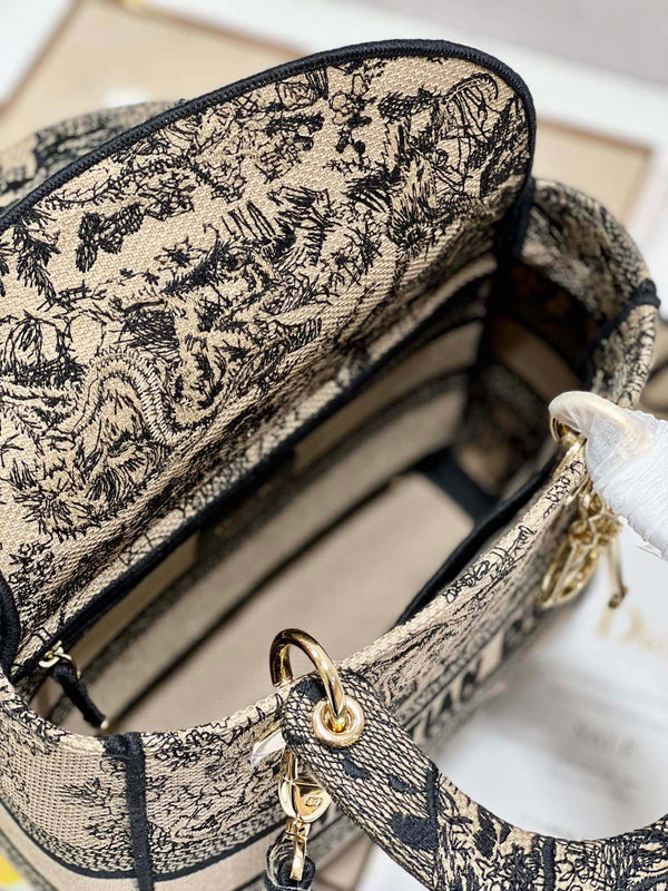 Borsa Lady Dior in tela CD Apricot Tiger 24 336718