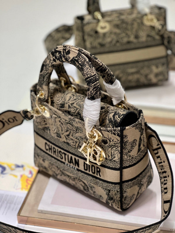 Borsa Lady Dior in tela CD Apricot Tiger 24 336718