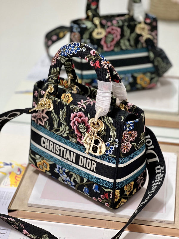 Borsa Lady Dior in tela nera con fiore CD 336670