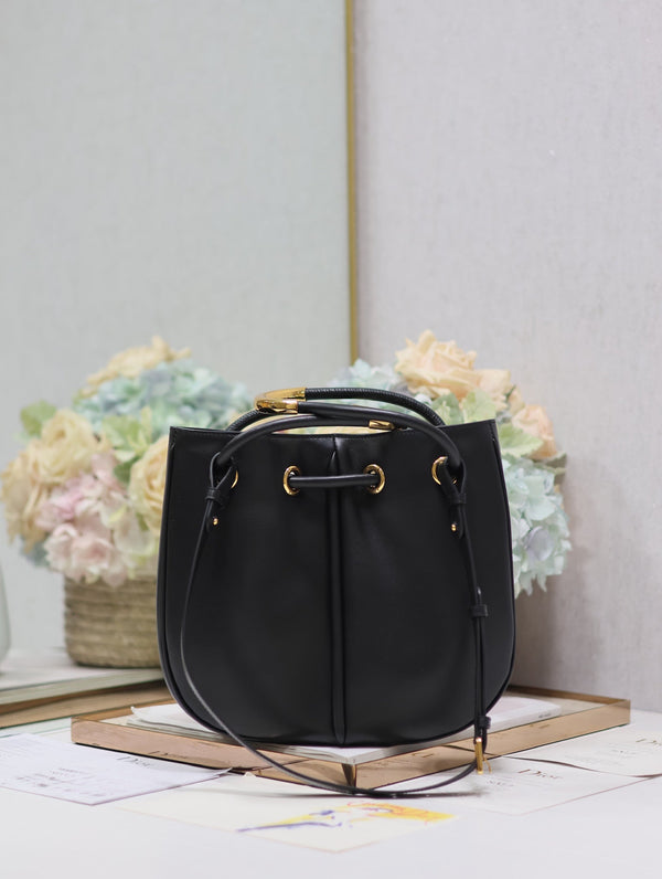 BORSA MINI 27 NOLITA IN PELLE DI VITELLO LISCIA NERA