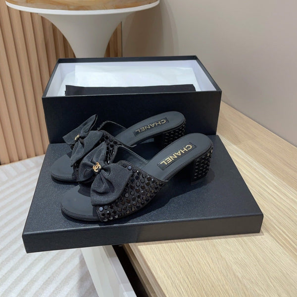 CC TACCO ALTO NERO IN RASO CON STRASS
