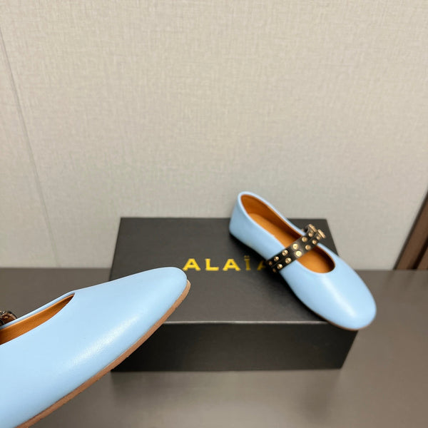 SCARPE MARY JANE ALAIA IN PELLE DI AGNELLO AZZURRA CHIARA CON FERRAMENTA IN ARGENTO