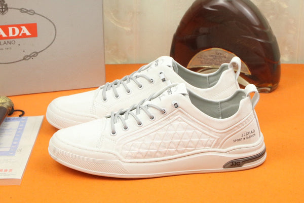 SNEAKER PRA IN PELLE DI VITELLO SCAMOSCIATA CARO BIANCO