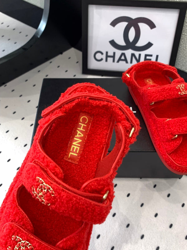 CC DAD SANDAL IN PELLICCIA DI AGNELLO ROSSO CREMISMO