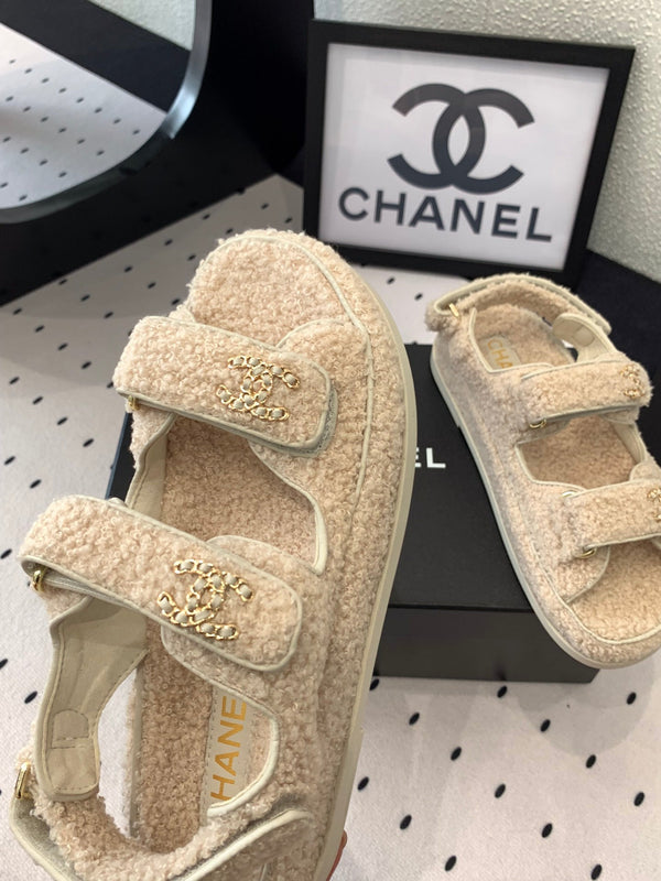 CC DAD SANDAL ECRU BEIGE PELLICCIA DI AGNELLO