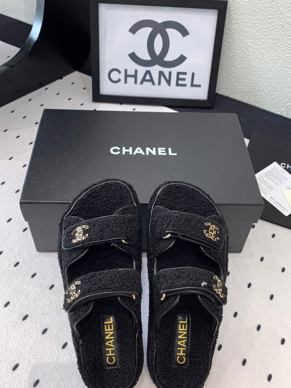 CC DAD SANDAL MULE IN PELLICCIA DI AGNELLO NERA