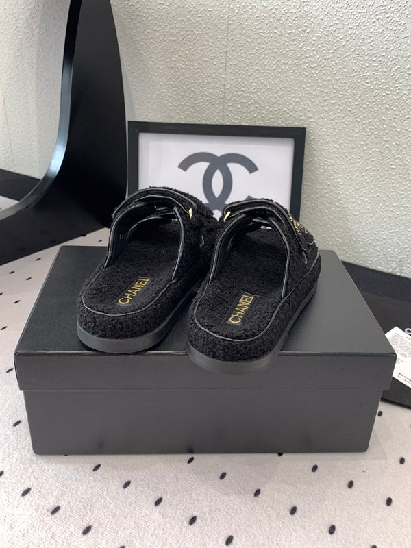 CC DAD SANDAL MULE IN PELLICCIA DI AGNELLO NERA