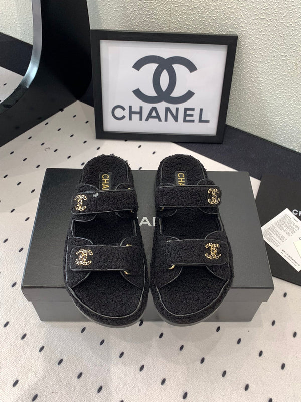 CC DAD SANDAL MULE IN PELLICCIA DI AGNELLO NERA