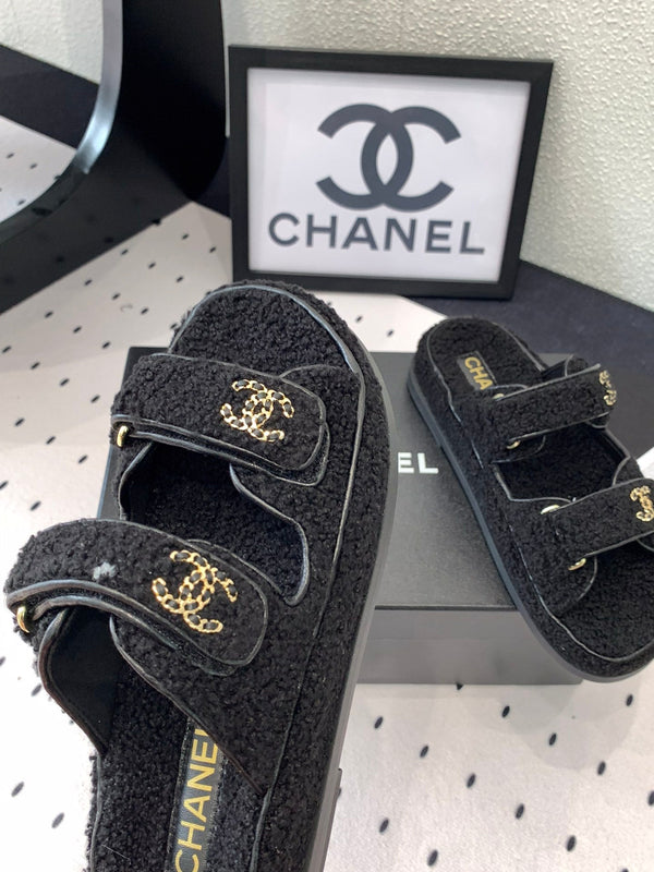 CC DAD SANDAL MULE IN PELLICCIA DI AGNELLO NERA