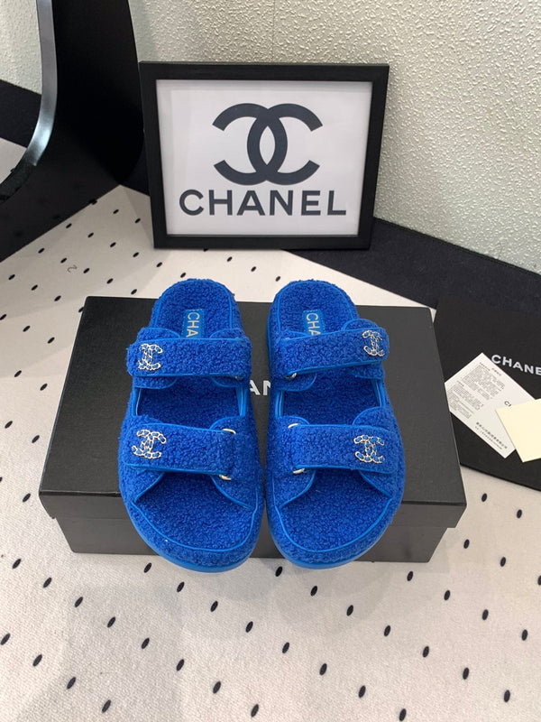 CC DAD SANDALO MULE IN PELLICCIA DI AGNELLO AZZURRO