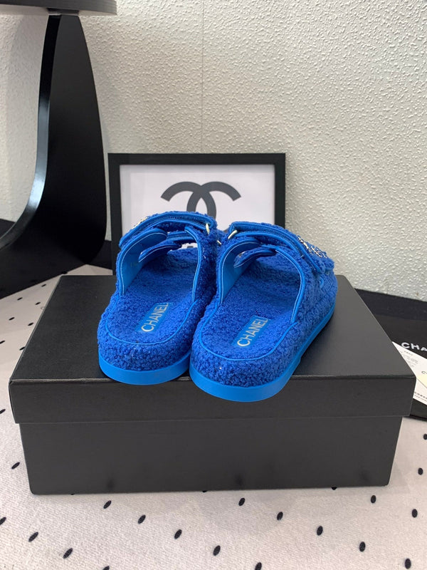 CC DAD SANDALO MULE IN PELLICCIA DI AGNELLO AZZURRO
