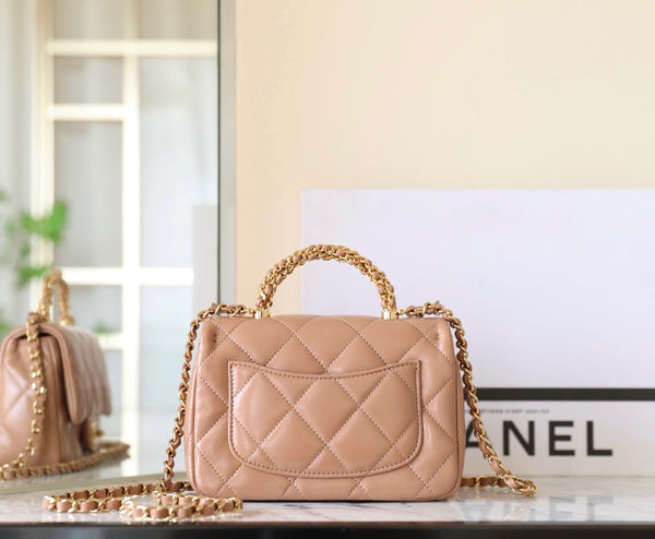 Borsa mini con patta 24b, manico superiore da 19 cm, pelle di agnello beige