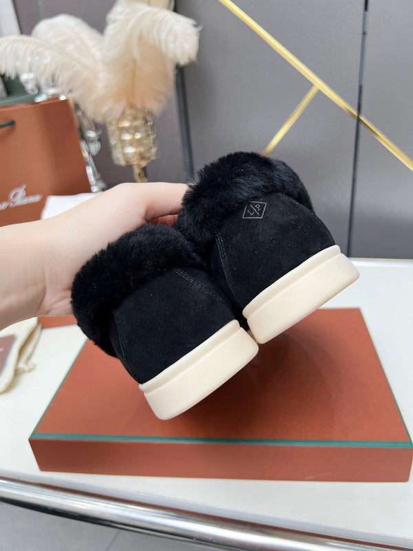 Mocassino LP Summer Charm Walk in pelle scamosciata nera con pelliccia di agnello