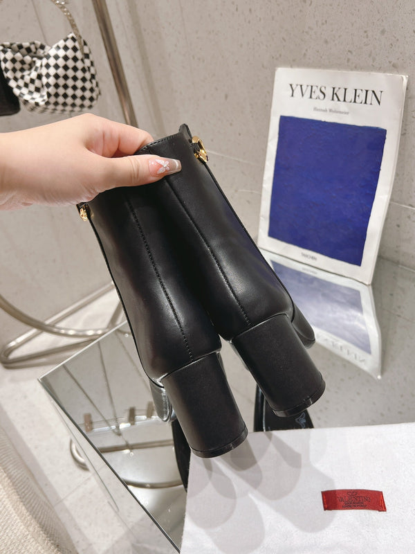 VLOGO THE BOLD EDITION ANKLE BOOT IN BLACK CALFSKIN 70MM