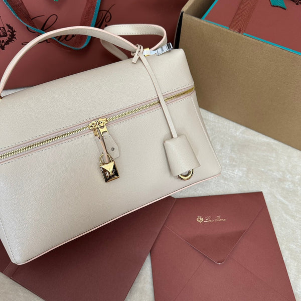 BORSA EXTRA L27 IN PELLE DI VITELLO LISCIA ROSA CHIARO CON FERRAMENTA ORO