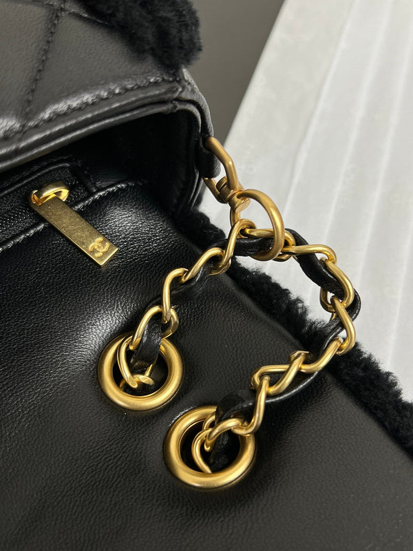 Flap Bag Small 23cm Black Sherling Lambskin Gold Hardware