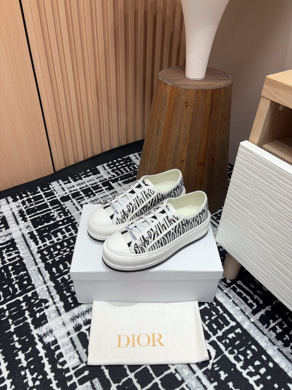CD Walk'n'Dior Platform Sneaker Black Miss Canvas