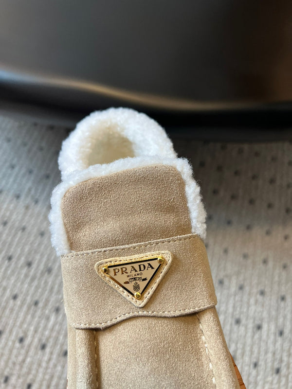 Prada 25s platform ankle boots beige suede and wool 538438