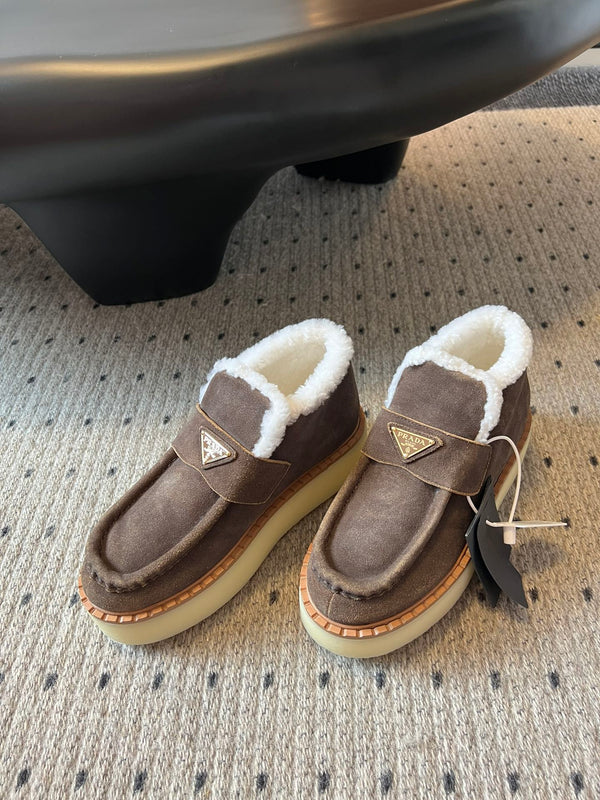 Prada 25s platform ankle boots brown suede and wool 538439