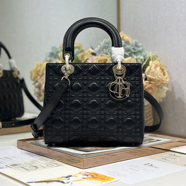 Borsa CD Media Lady Dior 24 in pelle di agnello nera