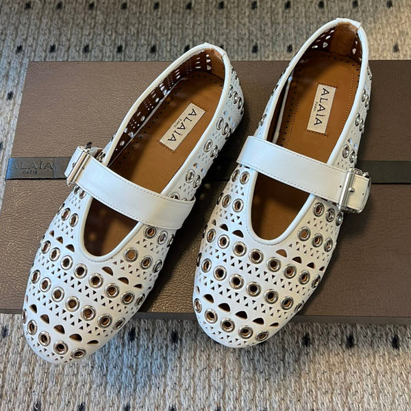 Alaia 25 Vienne con occhielli Ballerine in pelle di agnello bianca 303717