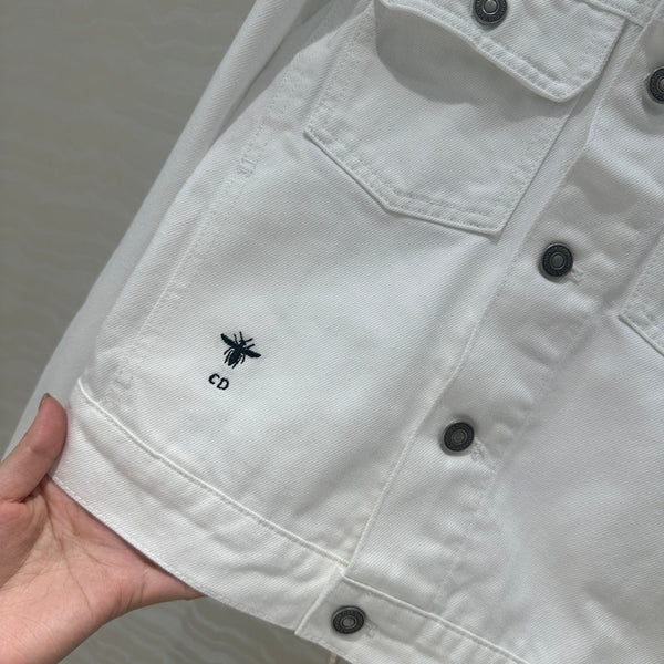 Giacca in denim con motivo a farfalla CD in cotone bianco