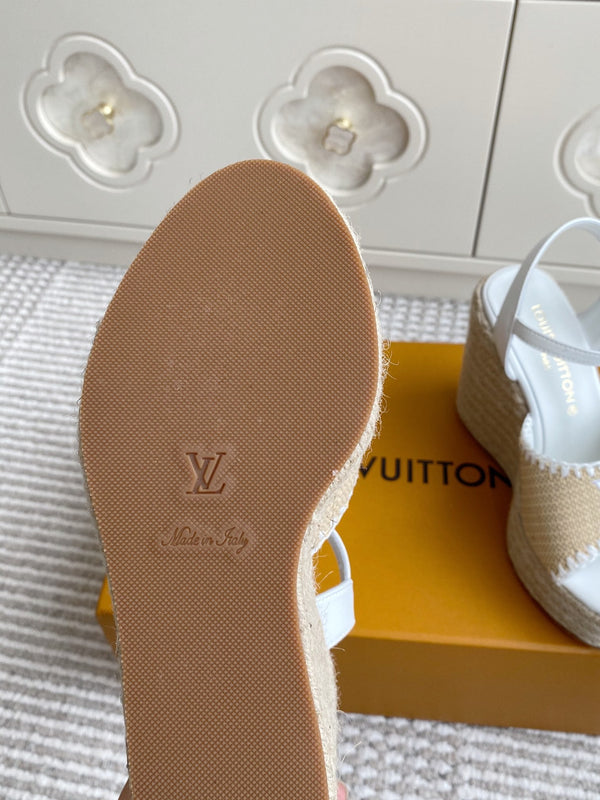 Sandali con zeppa in rafia beige LV, 11,5 cm, fodera bianca in pelle 291584