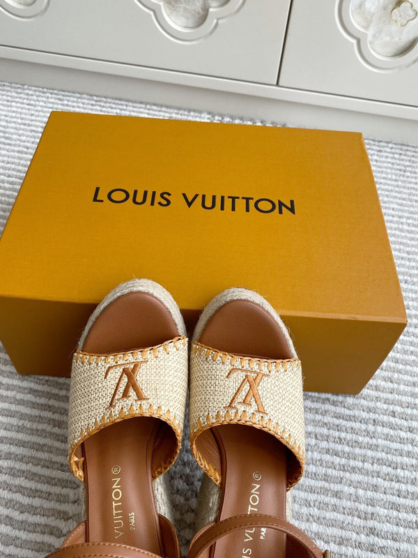 Sandali con zeppa in rafia beige LV, 11,5 cm, fodera in pelle dorata, 291588