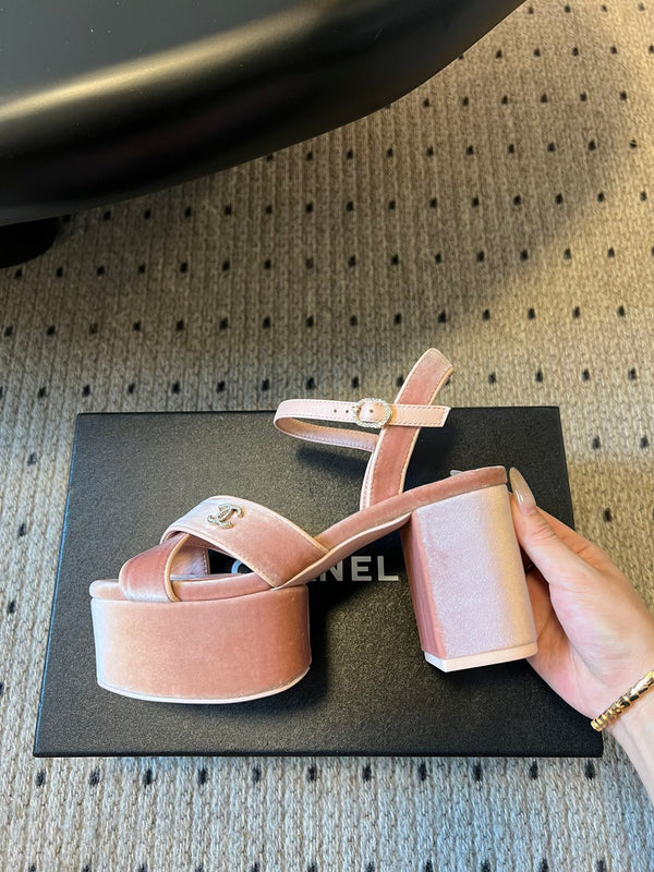Sandali con plateau CC 25SS 5,5 cm in pelle di agnello rosa e velluto 319626