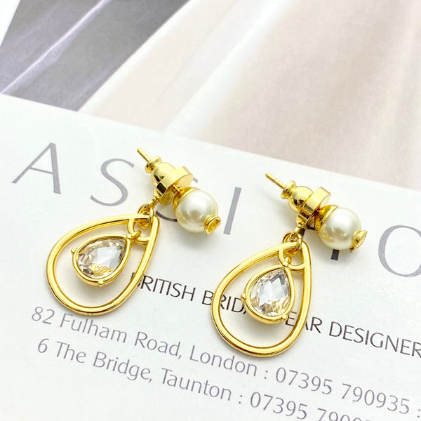 CD 26S Pearl Stud Teardrop Crystal Drop Earrings In Gold Metal 631774