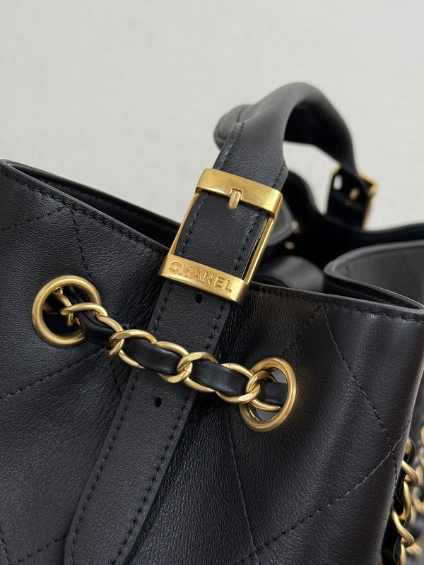 CC 25A Borsa piccola 36 cm in pelle di vitello nera