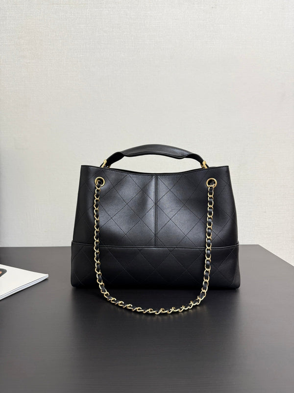 CC 25A Borsa piccola 36 cm in pelle di vitello nera