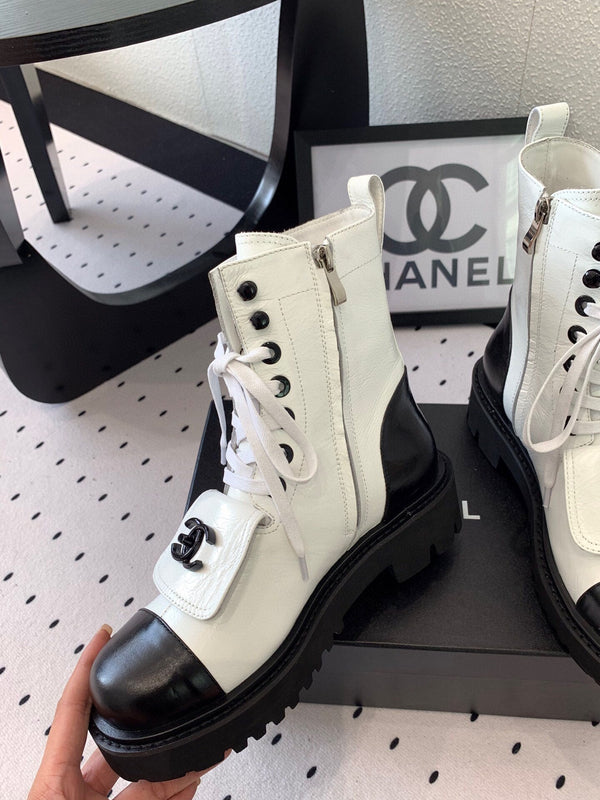 CC Split Toe Ankle Boot 40mm White Black Sheepskin Rubber 432518