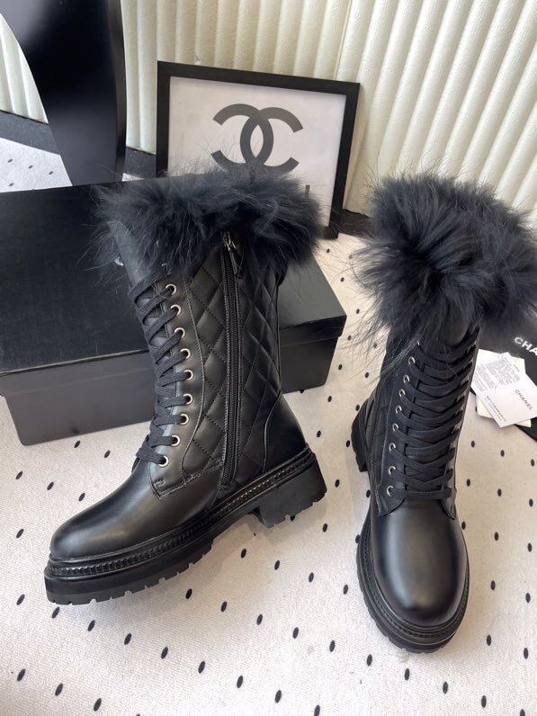 CC 25 Boot Black White Cowhide Fur 514093