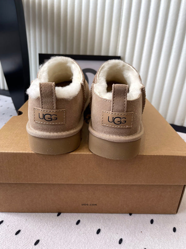 UGG Women Classic Micro Boots Beige Suede And Wool 514140