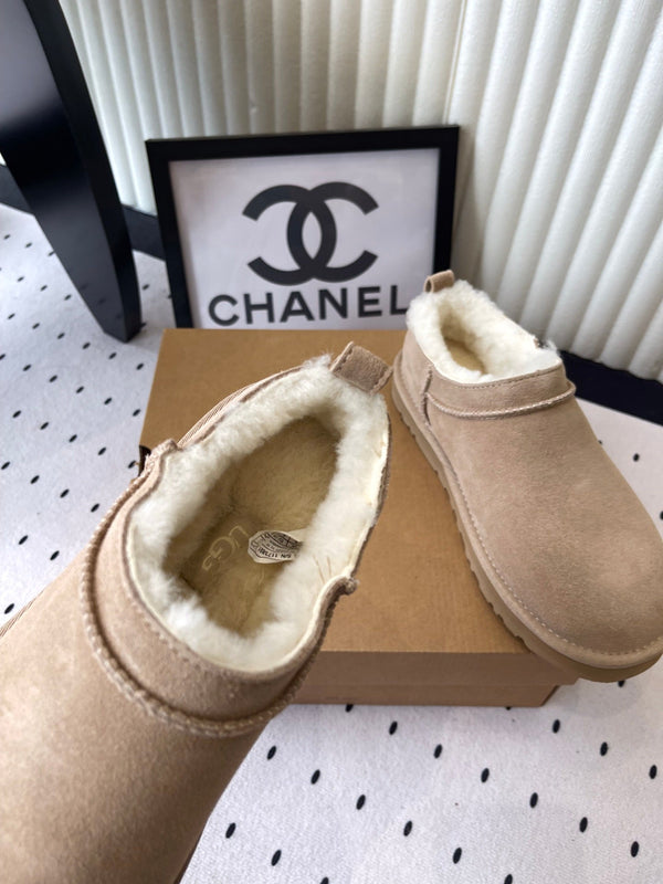 UGG Women Classic Micro Boots Beige Suede And Wool 514140