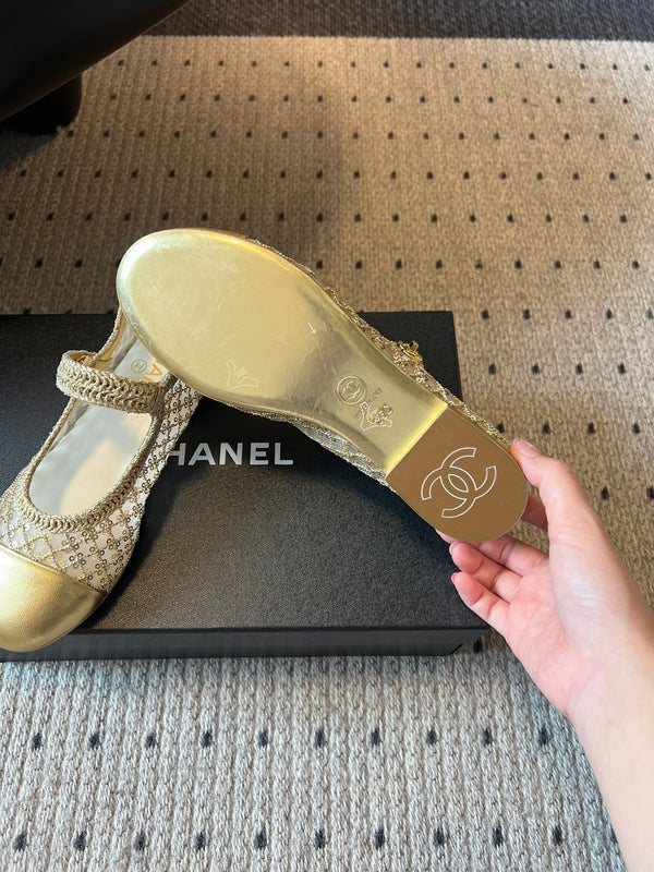 CC 25A Métiers d'Art Ballet Gold Sequin Woven 530672