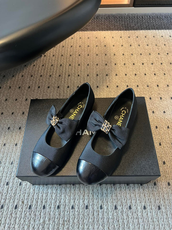 CC 25SS Bow Flat Shoes Black Sheepskin Canvas 530673