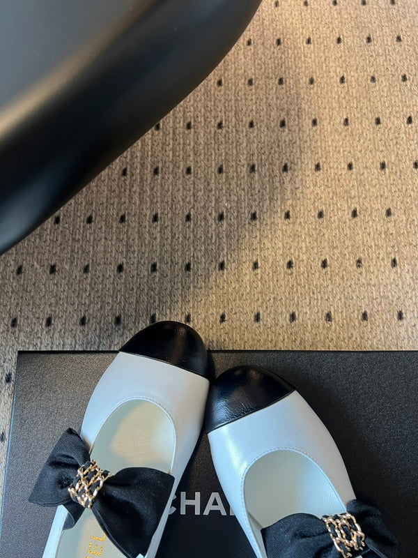 CC 25SS Bow Flat Shoes Black White Sheepskin Frabic 530674