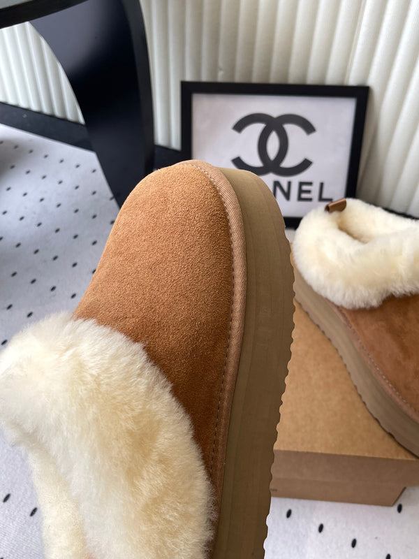 UGG Short Boots Tan Suede And Wool 514142