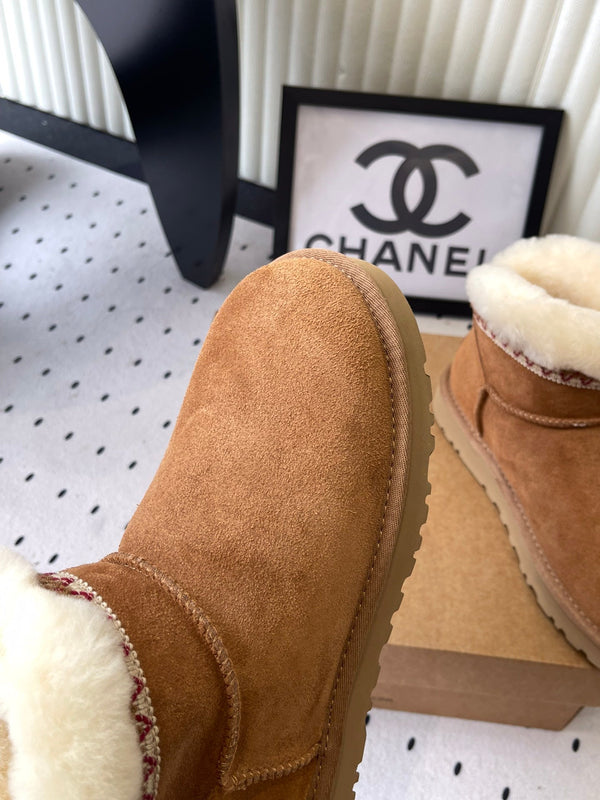 UGG Classic Ultra Mini Taslyn Boots Tan Suede And Wool 514144