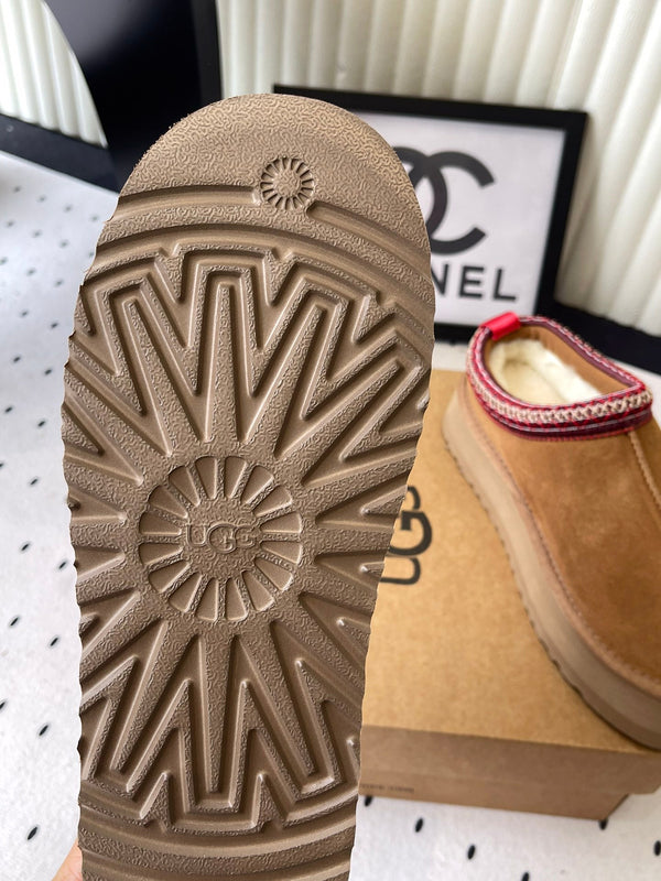UGG TAZZ Slippers Tan Suede And Wool 514147