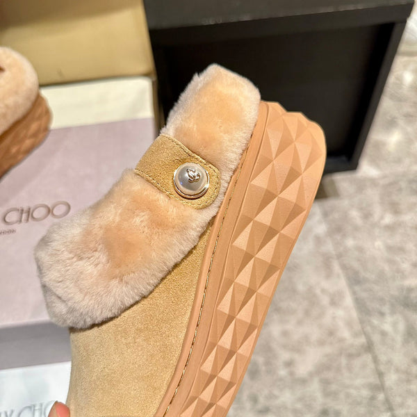 Jimmy Choo Flip Flops Light Brown Suede Shearling Lining 538898