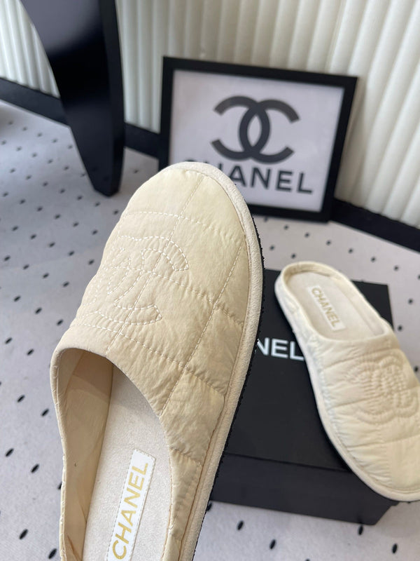 CC Nouveaux Chaussons pour Couple en Duvet Tissu Technique Ivoire