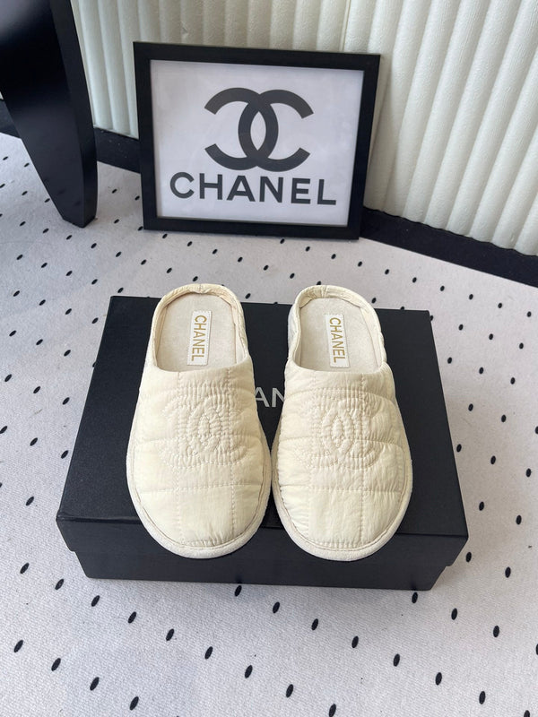 CC Nouveaux Chaussons pour Couple en Duvet Tissu Technique Ivoire
