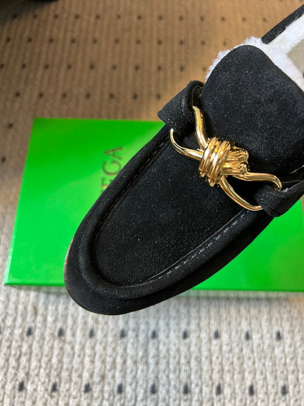 BV Astaire Loafer Black Shearing Suede 548542