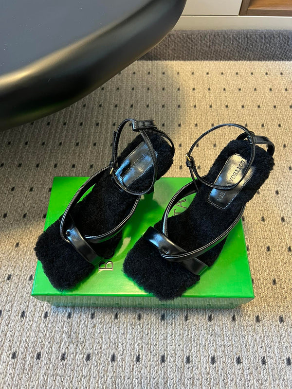 BV 26s Square-Toe High-Heel Sandals 9cm Black Lambskin Wool