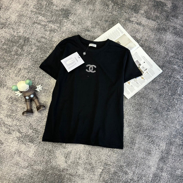 T-shirt CC Logo entrelacé SS26 en coton 350614